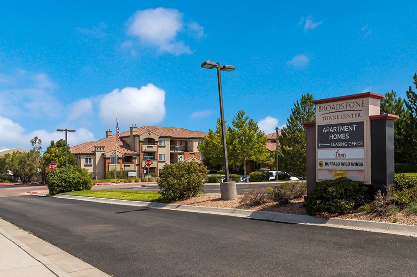 Broadstone Towne Center Apartments, 1801 Gibson Blvd SE, Albuquerque